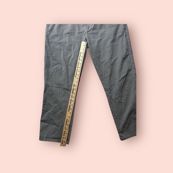 Peter Millar Men's Classic Fit Khaki Pants Grey Size 40 - Picture 2 of 6